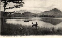VINTAGE POSTCARD Heavy the Lake