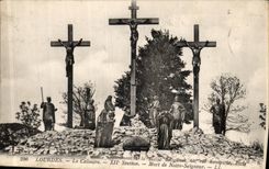 VINTAGE POSTCARD Heavy the Dead martyrdom of Our Lord