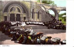 VINTAGE POSTCARD Heavy Procession Of the Patients In front of L Church Of the Rosary