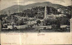VINTAGE POSTCARD Heavy the basilica Swimming pool and cave