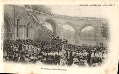 VINTAGE POSTCARD Heavy Hotel Of the Vault