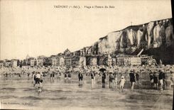 VINTAGE POSTCARD Treport Plage has L Hour of the Bath