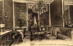 VINTAGE POSTCARD Castle of Fontainebleau Cabins D Abdication