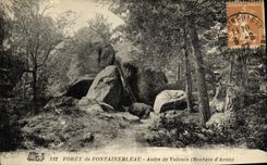 VINTAGE POSTCARD Drill of Fontainebleau Cave of Vulcan Rocks D Avon