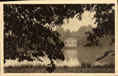 VINTAGE POSTCARD Palate of Fontainebleau House of L Emperor