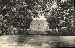 VINTAGE POSTCARD Versailles Trianon