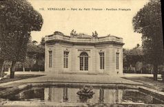 CPA Versailles Parc du Petit Trianon Pavillon Francais