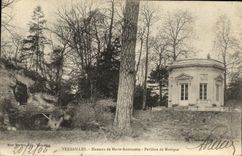 VINTAGE POSTCARD Versailles Hamlet of Marie Antoinette Pavillon of Music