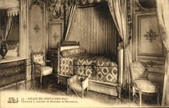 VINTAGE POSTCARD Palais of Fontainebleau Chambre has to lay down Madam de Maintenon