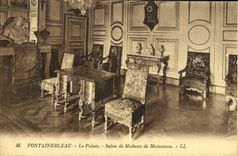 VINTAGE POSTCARD Palate of Fontainebleau the Palate Living room of Madam de Maintenon