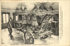 CPA Versailles Musee des Voitures Voiture du Sacre de Charles X