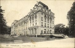 VINTAGE POSTCARD Versailles Trianon De luxe hotel