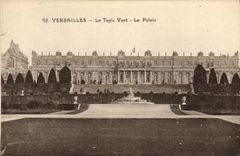 VINTAGE POSTCARD Versailles the Green Carpet the Palate