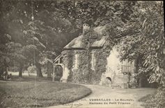 VINTAGE POSTCARD Versailles the Boudoir Hamlet of Small Trianon