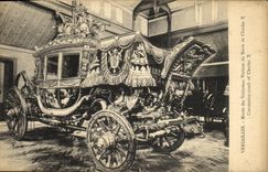 CPA Versailles Musee des Voitures Voiture du sacre de Charles X