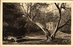 VINTAGE POSTCARD Versailles Small Trianon the Temple of the Music
