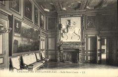 VINTAGE POSTCARD Castle of Fontainebleau Room Saint Louis
