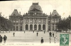 VINTAGE POSTCARD Le Havre the Frontage of the Stock Exchange