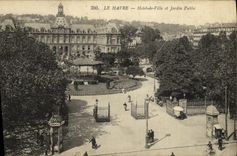 VINTAGE POSTCARD Le Havre Town hall and Public garden