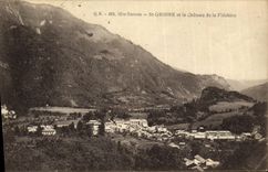 VINTAGE POSTCARD St Geoire and the Castle of Flechere