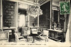 VINTAGE POSTCARD Fontainebleau the Palate the Living room of L Abdication