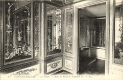VINTAGE POSTCARD Fontainebleau the Palate Bathroom of Napoleon 1st