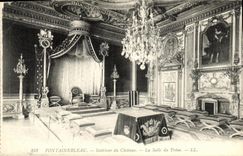 VINTAGE POSTCARD Interior Fontainebleau of the Castle the Throne room