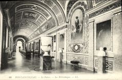 VINTAGE POSTCARD Fontainebleau the Palate the Library