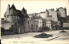 Torrecillas de Dieppe de la POSTAL de la VENDIMIA y el castillo