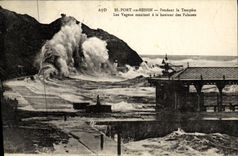 VINTAGE POSTCARD Port In Bessin During Tempee the Waves Go up at the level of Cliffs