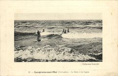 VINTAGE POSTCARD Langrune On Sea the Bath with Vagueness