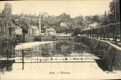 VINTAGE POSTCARD Vire L locks