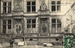 VINTAGE POSTCARD Caen L Hotel of Valoirs or Produce exchange Post office employee