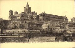 VINTAGE POSTCARD Caen L hotel God Church of the Trinity