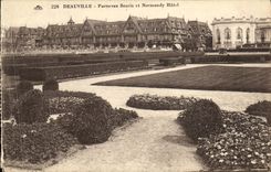 VINTAGE POSTCARD Deauville Flowered Floors And Normandy Hotel
