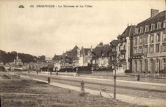 CPA Deauville La Terrasse et Les Villas