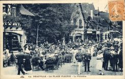 VINTAGE POSTCARD Deauville the Flowered Beach the Iron boiler