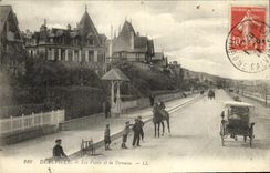 VINTAGE POSTCARD Deauville Villas and the Terrace