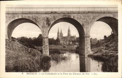 POSTAL Bayeux de la VENDIMIA la catedral y el puente del ferrocarril