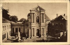VINTAGE POSTCARD La Chapelle Of the Carmelite nuns of Lisieux