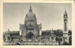 POSTAL de la VENDIMIA la basilica De Lisieux View de la puerta