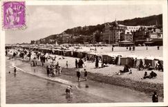 La POSTAL Trouville de la VENDIMIA la playa tiene alta marea