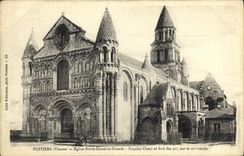VINTAGE POSTCARD Poitiers Church Notre Dame la grande western and southern Frontages