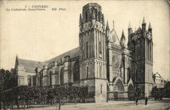 VINTAGE POSTCARD Poitiers the Cathedral Saint Pierre