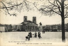 VINTAGE POSTCARD the Rock on Yon the Place D Weapons