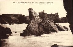 VINTAGE POSTCARD Ile D Yeu Facade of the old Castle dimensions Northern