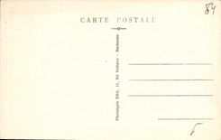 Thor interior de la POSTAL de la VENDIMIA de L iglesia Sainte Marie con el lago