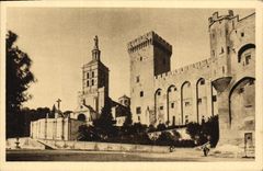 Catedral Notre Dame de Avignon de la POSTAL de la VENDIMIA de Doms y ataque frontal del paladar de los papas