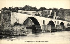 Puente santo Benezet de AvignonLe de la POSTAL de la VENDIMIA