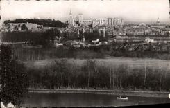 POSTAL Avignon de la VENDIMIA la roca de Doms y el paladar de los papas